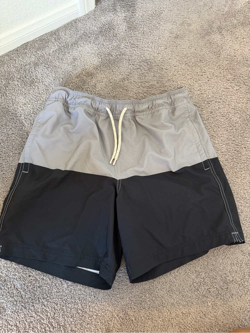Trinity Coast Men’s Solid Grey Swim Trunks - Size M